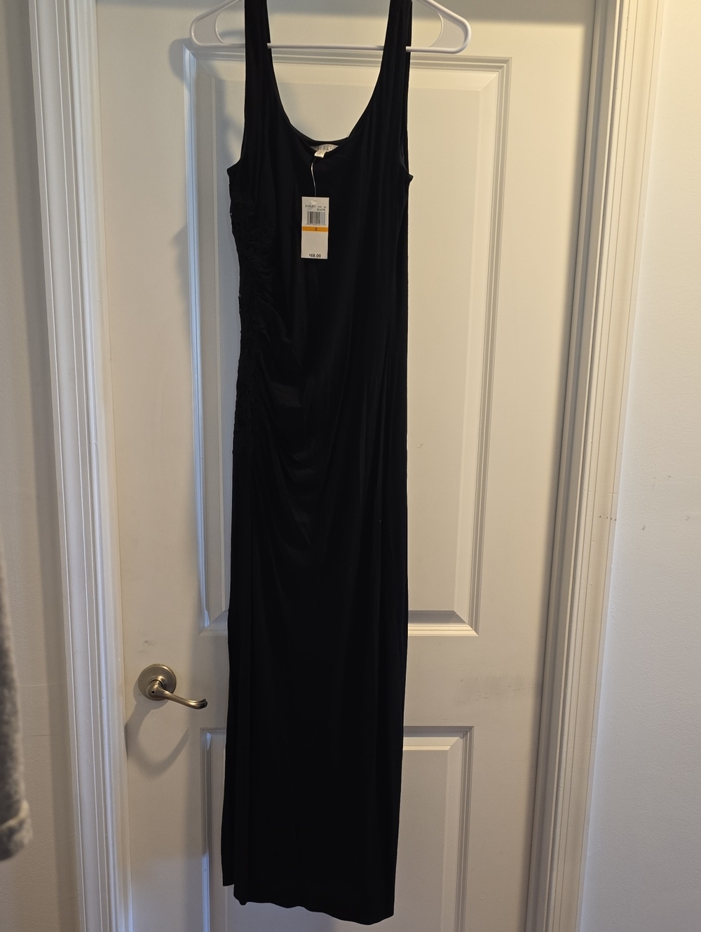 Spense Classic Black Sleeveless Maxi Dress